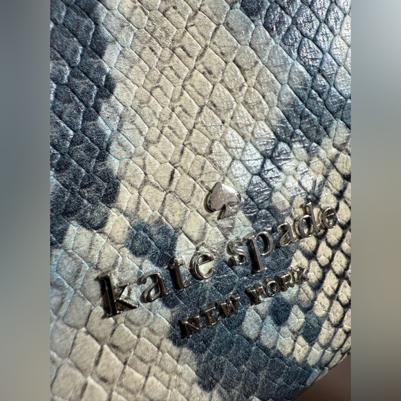 Kate Spade snake embossed crossbody NWOT - Picture 8 of 8